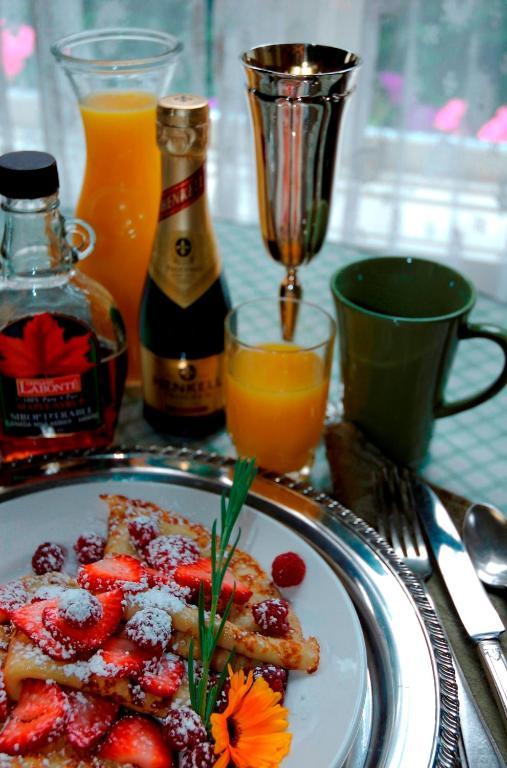 Humboldt House Bed & Breakfast ビクトリア エクステリア 写真