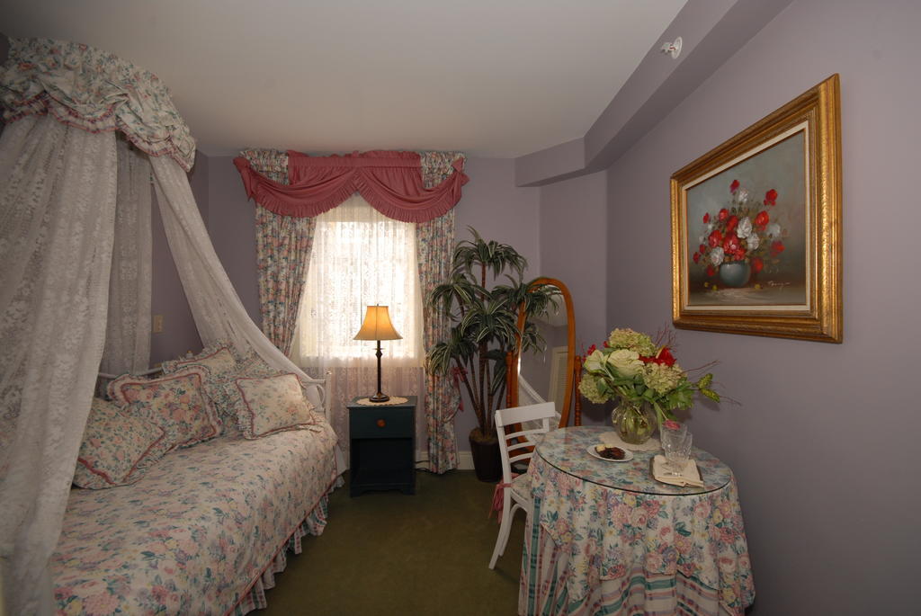 Humboldt House Bed & Breakfast ビクトリア エクステリア 写真