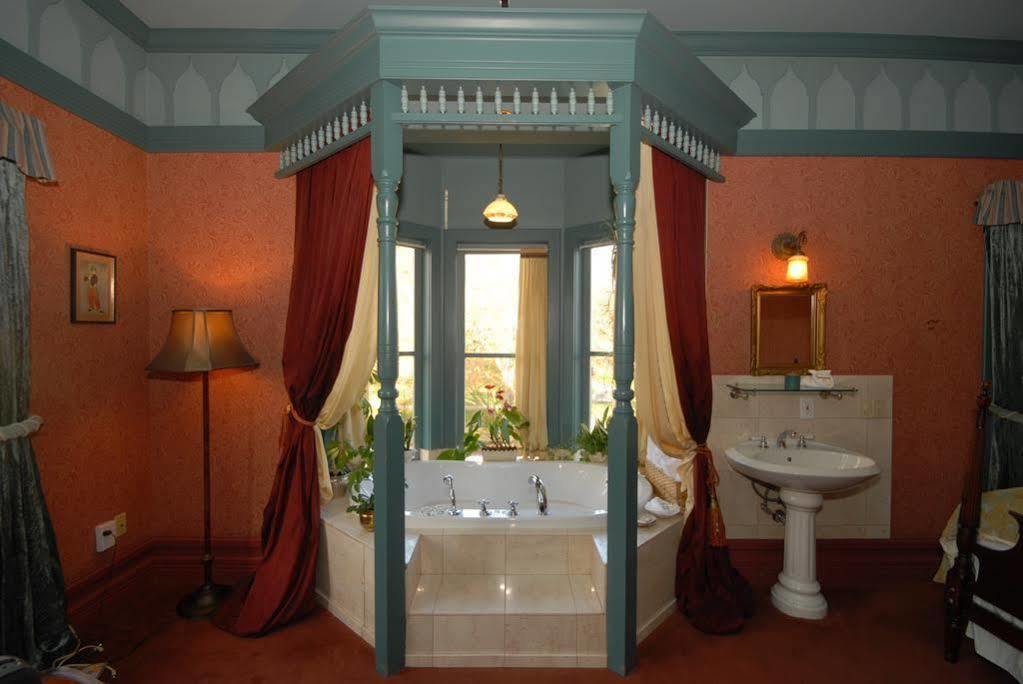 Humboldt House Bed & Breakfast ビクトリア エクステリア 写真